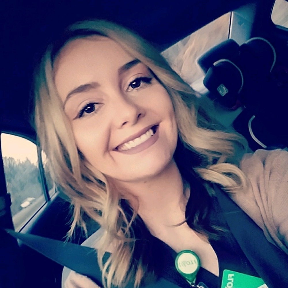 Meet your Posher, April